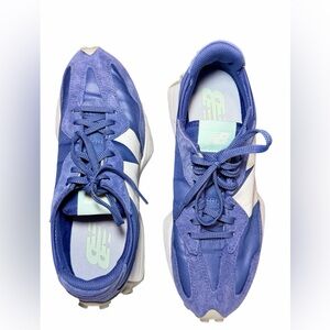 New Balance Women's Sneakers in Blue and White